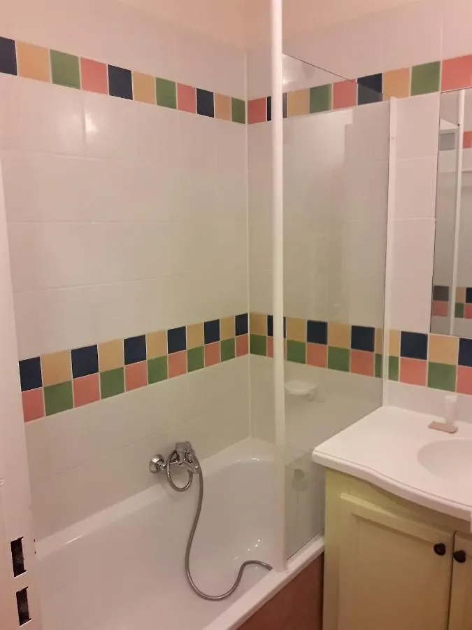 Appartement Studio sur le Domaine du Golf de Pont Royal à Mallemort