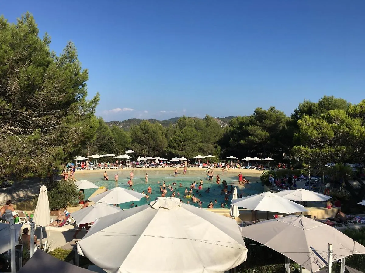 Appartement Studio sur le Domaine du Golf de Pont Royal à Mallemort