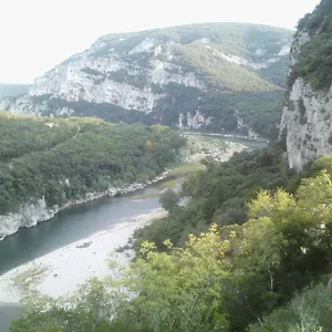 gite-en-sud-ardeche.hotels-rhonealpes.com/